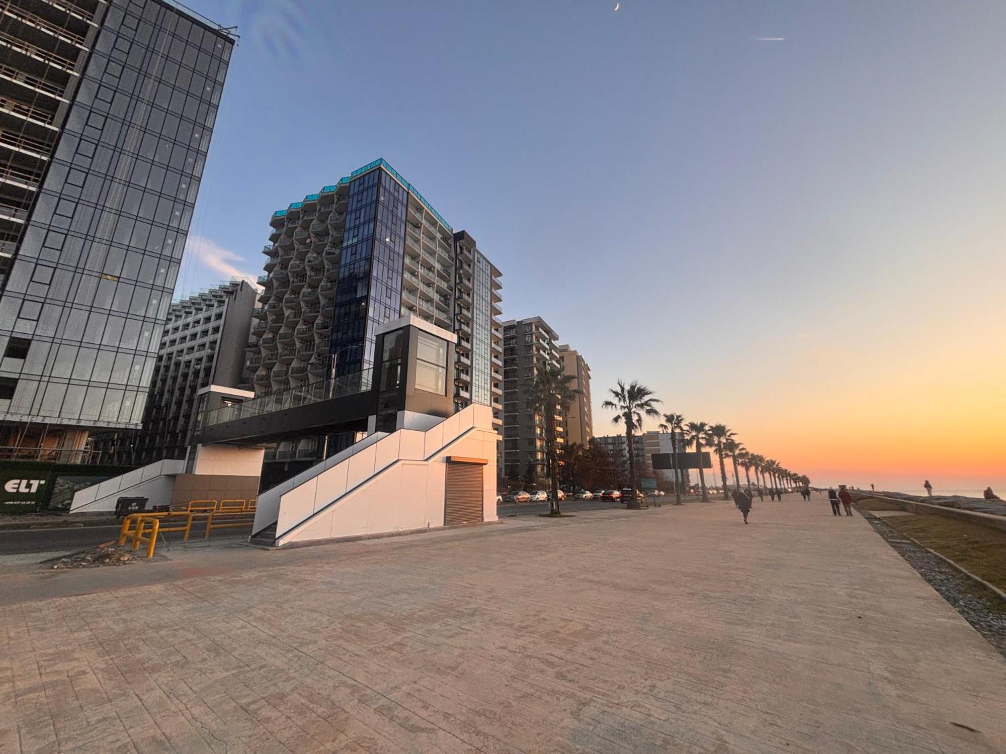 New Apartments "Park Primorsky" Батуми Экстерьер фото